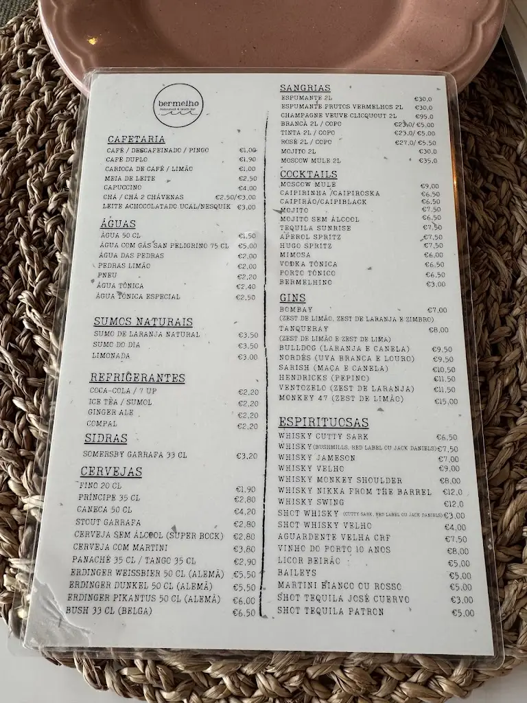 Menu_Bermelho restaurant & beach bar_Lavra_imagen_1