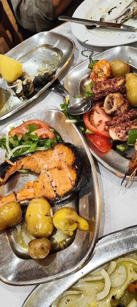 Menu_RESTAURANTE POR DO SOL_Lavra_imagen_8