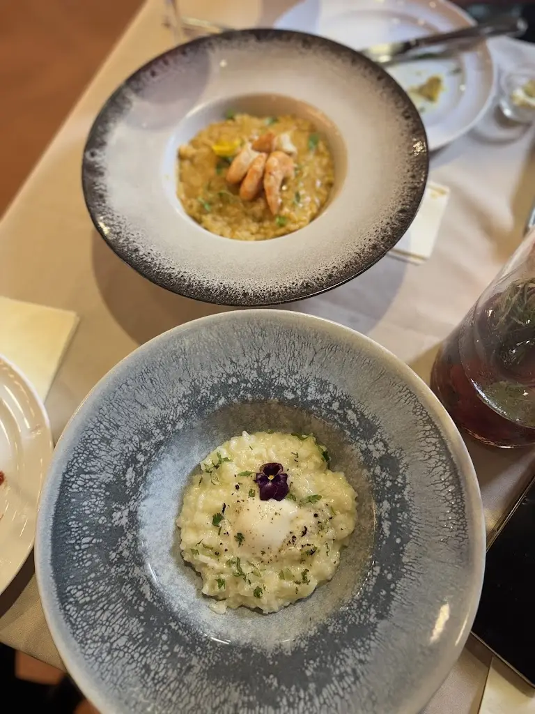 Club restaurant & bar_Gemunde_slider_image_3