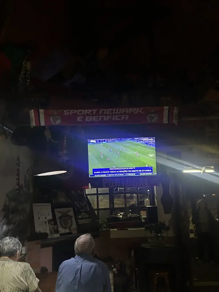 Ian Cathcart_Snacks bar O Farol_Murtosa_review