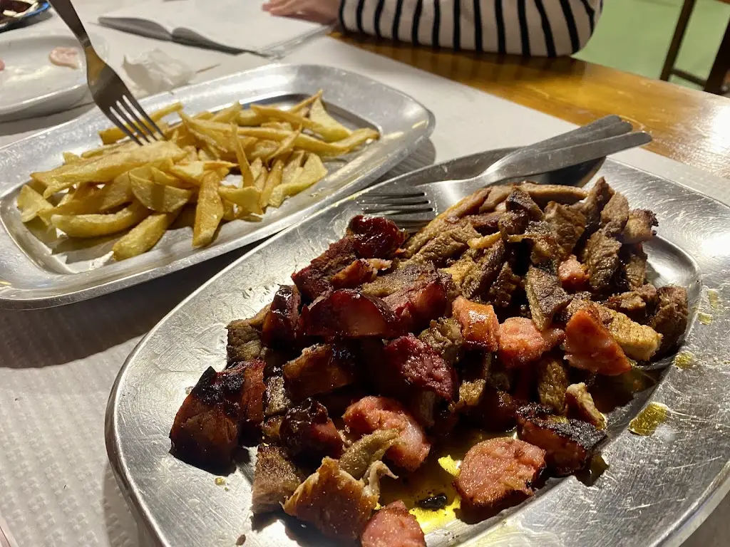 O Taberneiro | Casa de Petiscos_Foz do Sousa_slider_image_2