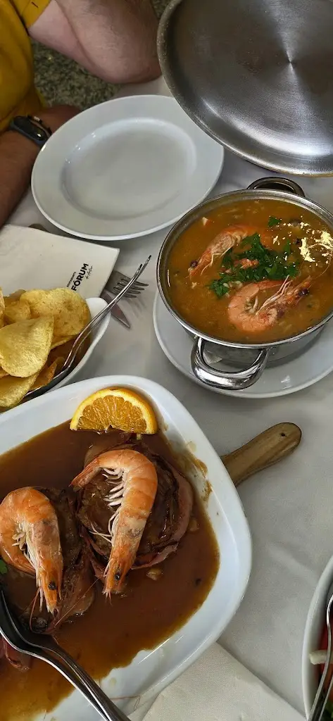 Bruna Moreira_O Forum do Artur_Foz do Sousa_recensione