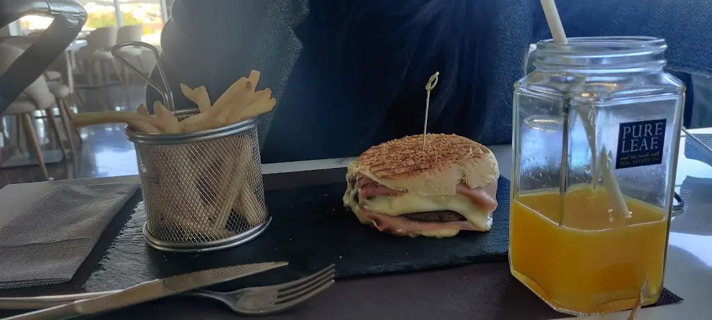 Menu_Riviera D'Ouro grupo mucaba_Foz do Sousa_immagine_6