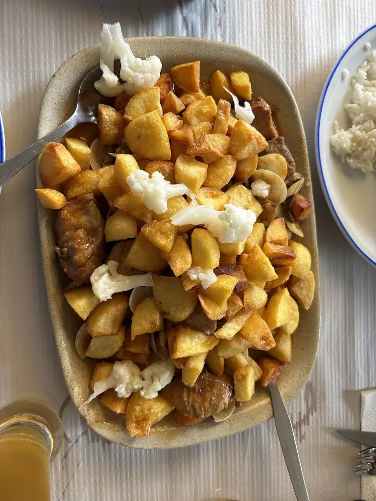 leandro moutinho_Churrasqueira Bom Gosto_Foz do Sousa_review