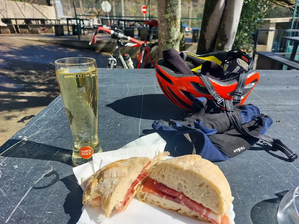 henrique alves_Taberna do Presunto_Foz do Sousa_reseña