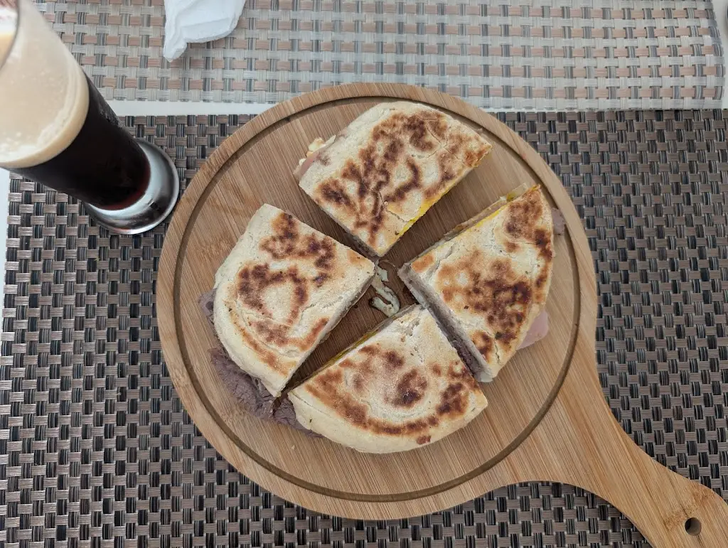 José Veiga_Sabores no caco_Jovim_recensione