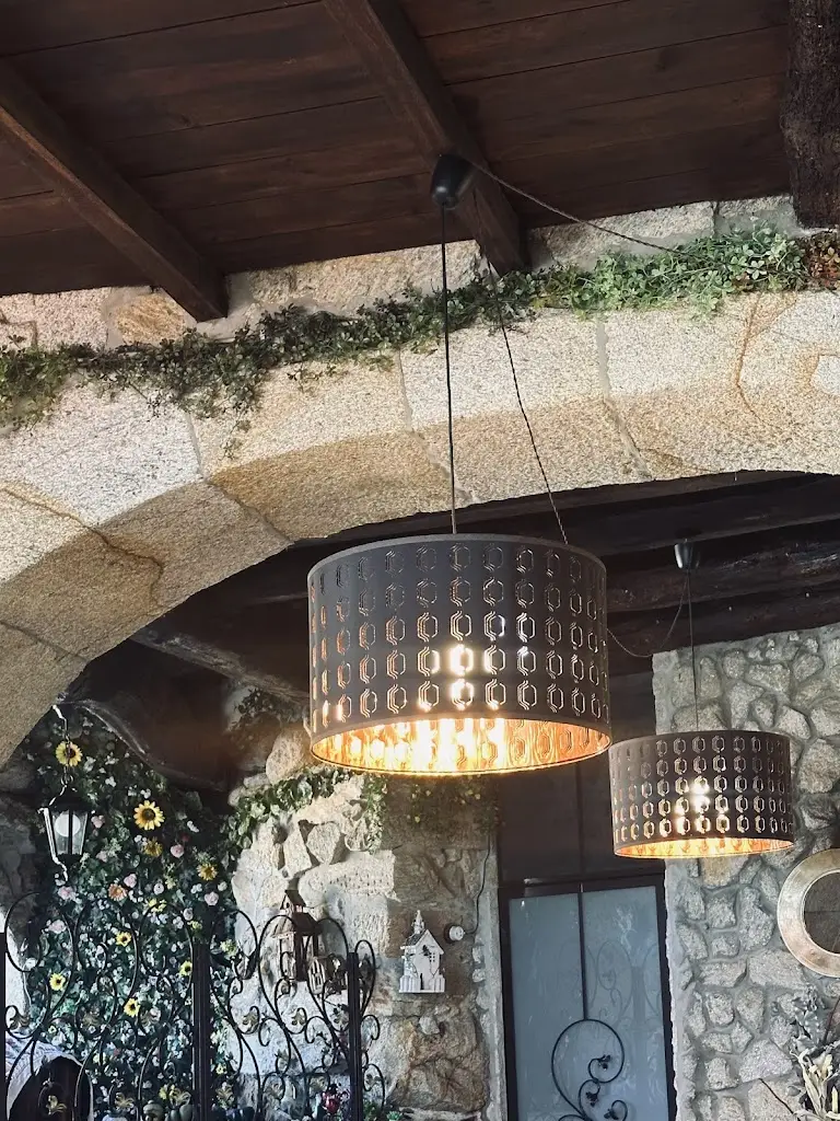 Patrícia Xavier_Cantinho das Manas_Jovim_recensione