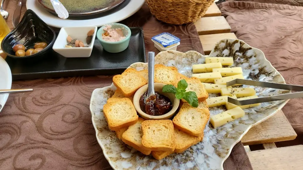 hypnoticfire bee_Temperos da Zézinha_Matosinhos_review