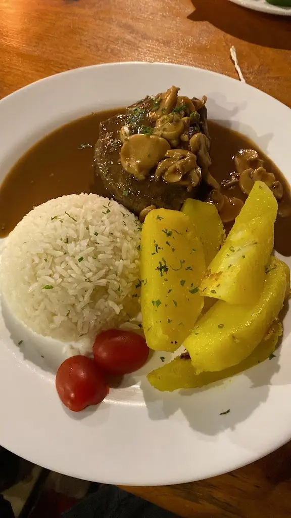 Nancy Nasief_Cafetaria Ria door_Murtosa_reseña