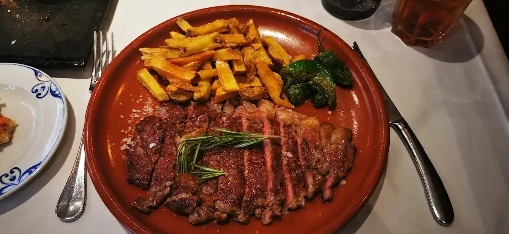 Daniela Pereira_Tapas & Wine BAR_Margaride_review