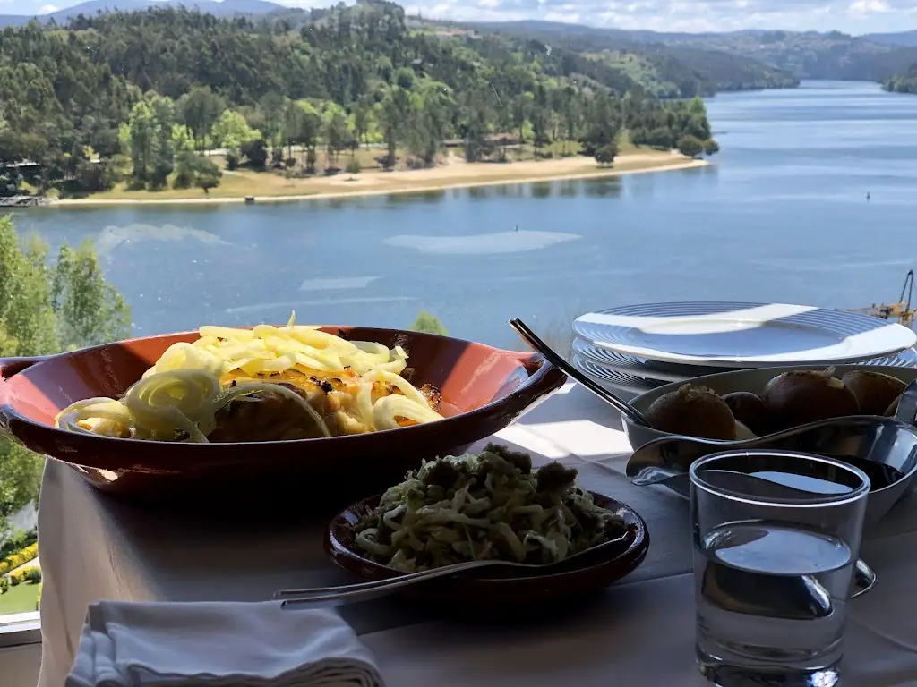 Figurino do Douro_Melres_slider_image_3