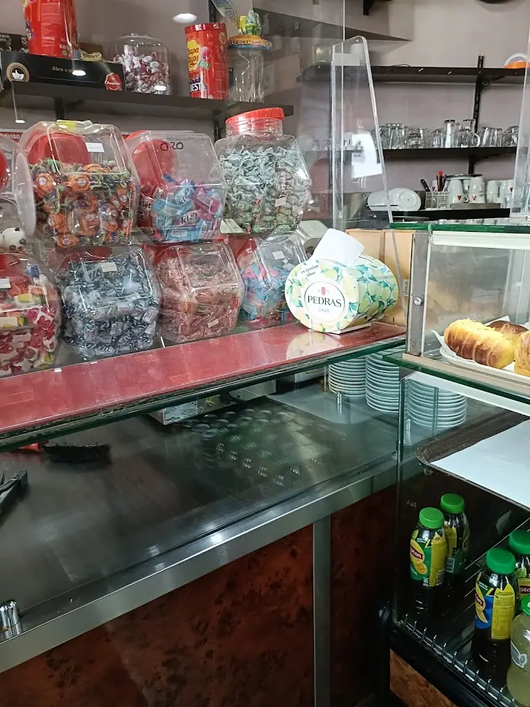 Confeitaria Doce Mely ristorante a Melres