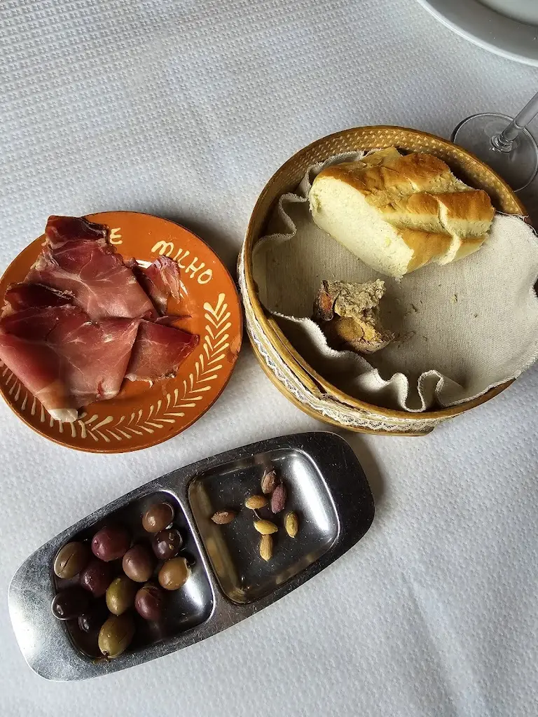 Joana Rodrigues_Restaurante Adega Regional - Os Andrés_Recarei_recensione