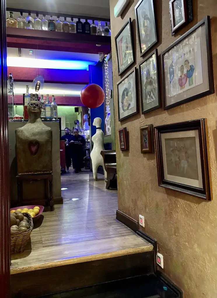 Raphaela Menezes_Restaurante valente_Santa Cruz do Bispo_reseña