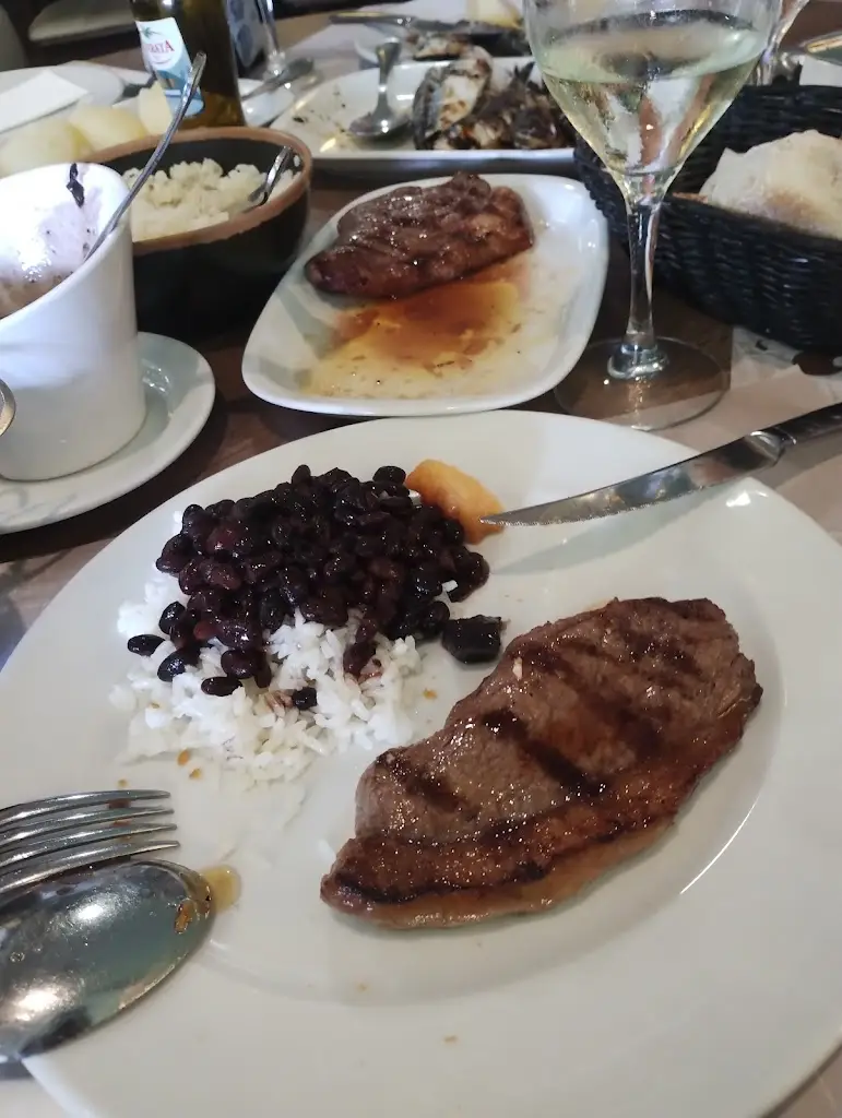 Alejandro Peña_Central Churrasco De S. Mamede_São Mamede de Infesta_reseña