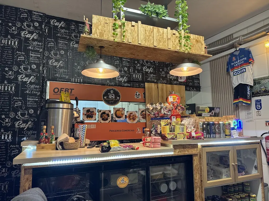 Helder Cardoso_Burgers & Grill 🔥🍔 PROINCAR PT, LDA - (Pasaporte Latino SANDIM)_Sandim_avis