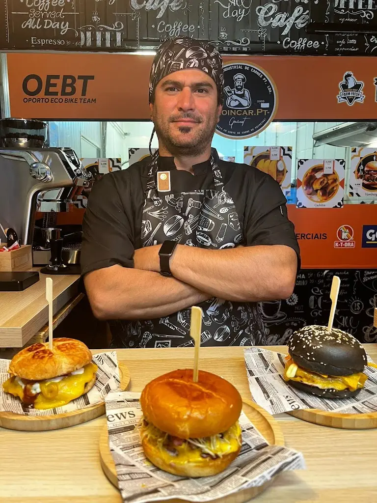 Burgers & Grill 🔥🍔 PROINCAR PT, LDA - (Pasaporte Latino SANDIM)_Sandim_slider_image_3