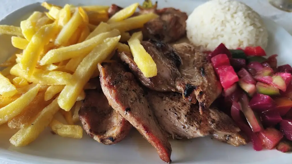 Restaurante Churrasqueira Meia Banana & Brasa_Sermonde_slider_image_3