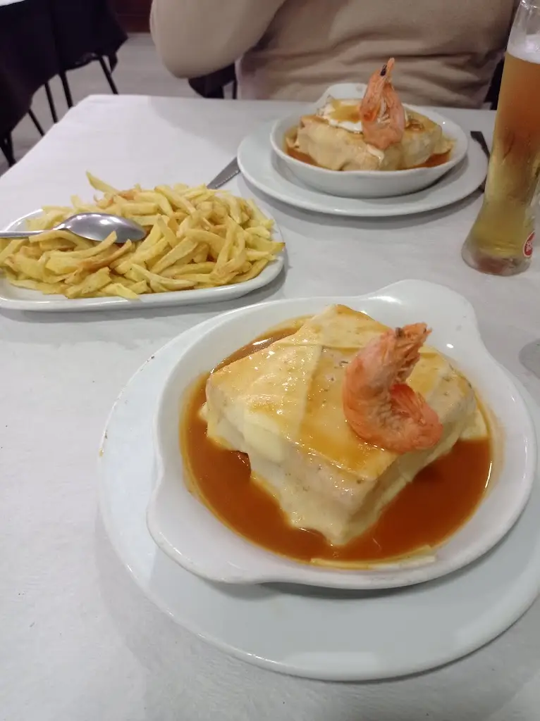 Restaurante O Laranjal_São Pedro da Cova_slider_image_3