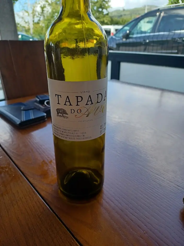 Izabela Anghel_Recanto d'Oliveira_Oliveira do Douro_recensione