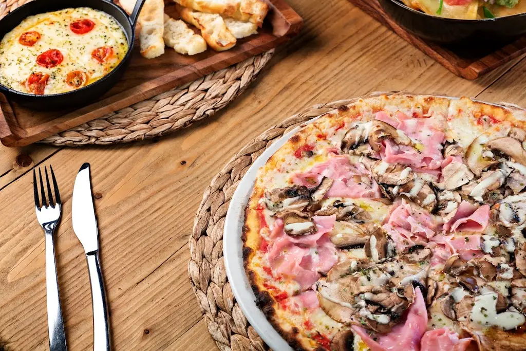 Restaurante Quinta da Boucinha_Oliveira do Douro_slider_image_3