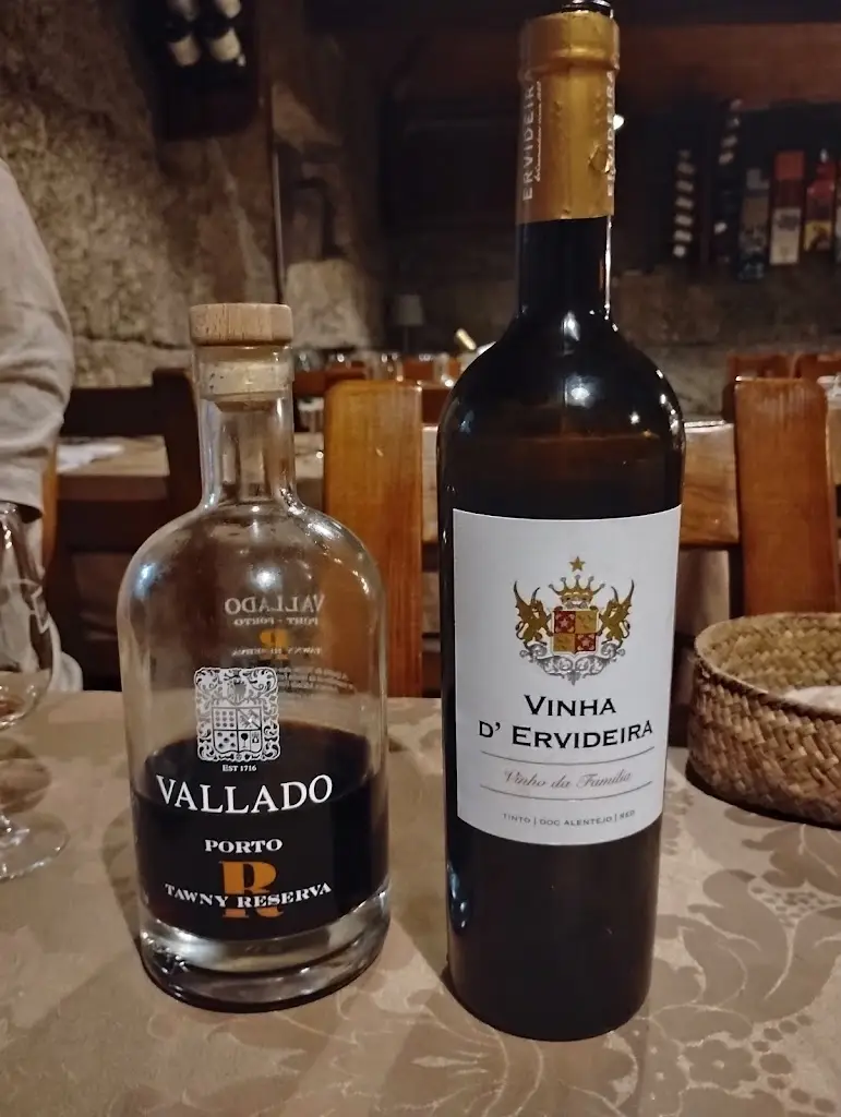 Tucker Crook_O Engaço_Penafiel_recensione