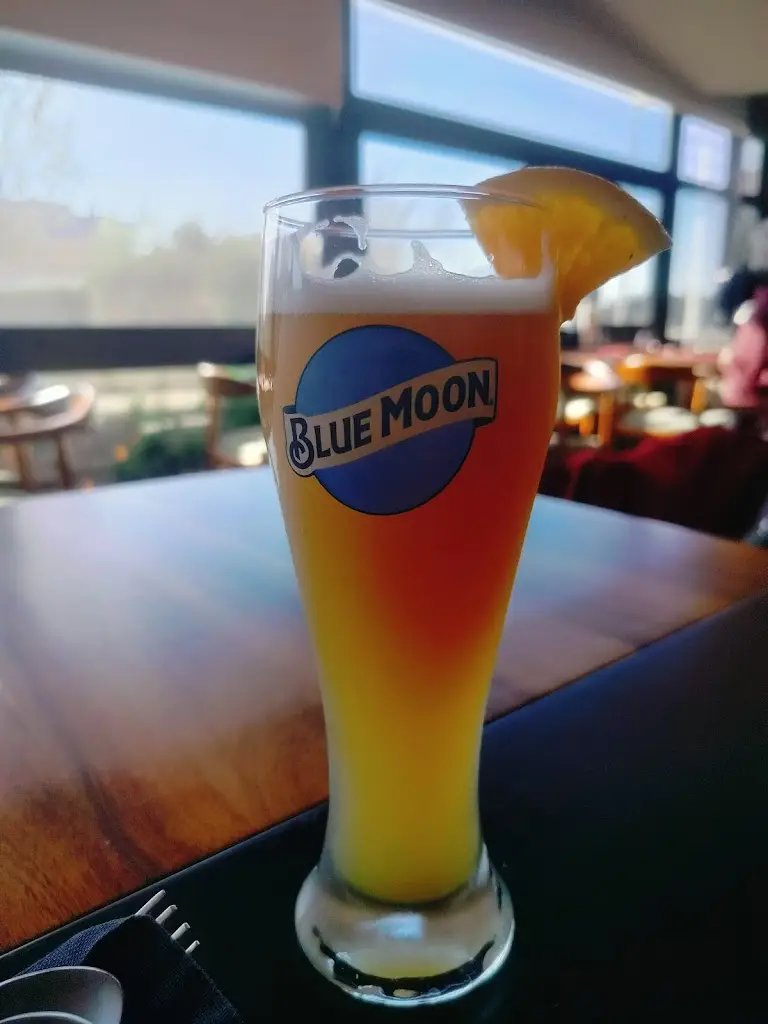 Eric S.A._Gare Story Gastropub_Rio Tinto_review