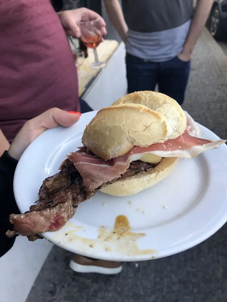 Antonieta Ponce de Leão_Adega Regional da Areosa_Rio Tinto_review