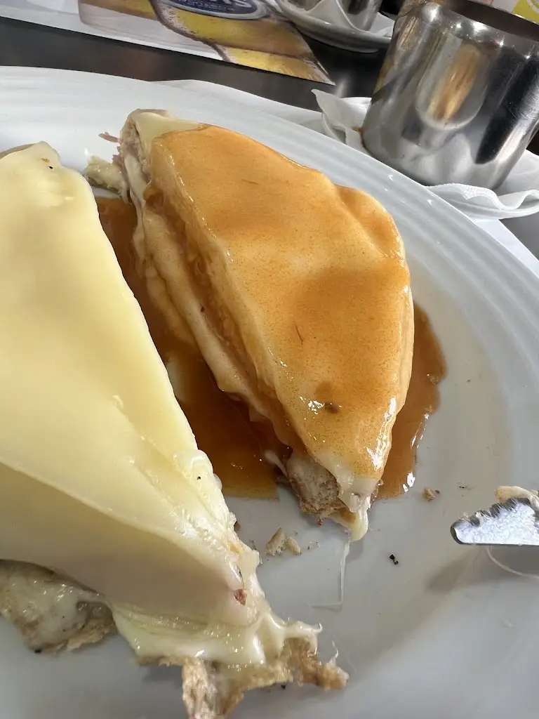 Nelson Nabais_Café o Panda_Rio Tinto_recensione