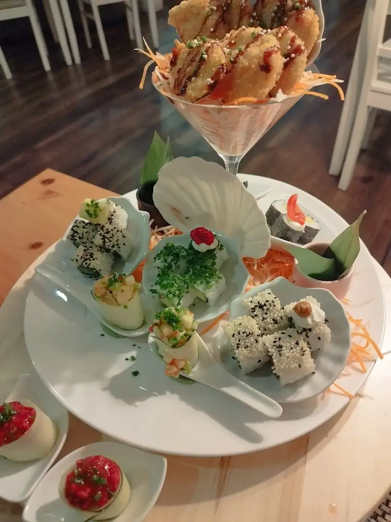 Menu_Emoji Sushi Bar_Rio Tinto_image_9