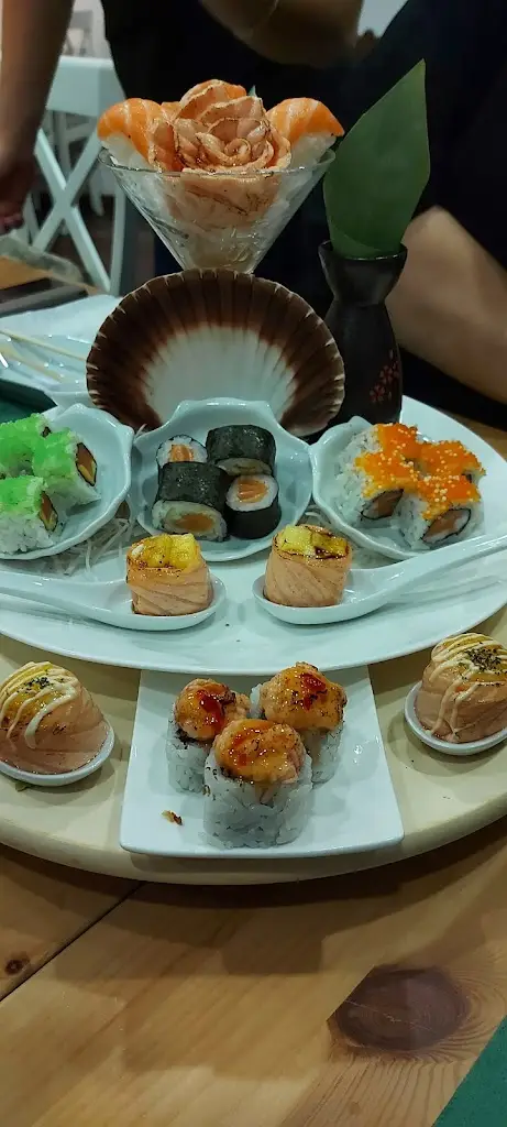 Andy Wood_Emoji Sushi Bar_Rio Tinto_review