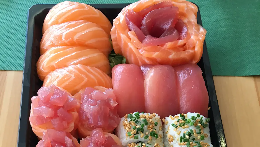 Emoji Sushi Bar_Rio Tinto_slider_image_3