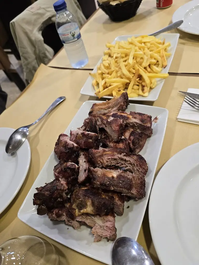 Churrasqueira Portuguesa da Estação ristorante a São Romão do Coronado