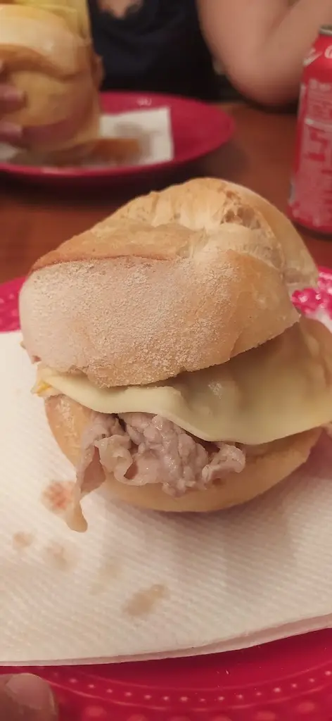 Messias Barbosa_Bifanaria Coronado_São Romão do Coronado_reseña