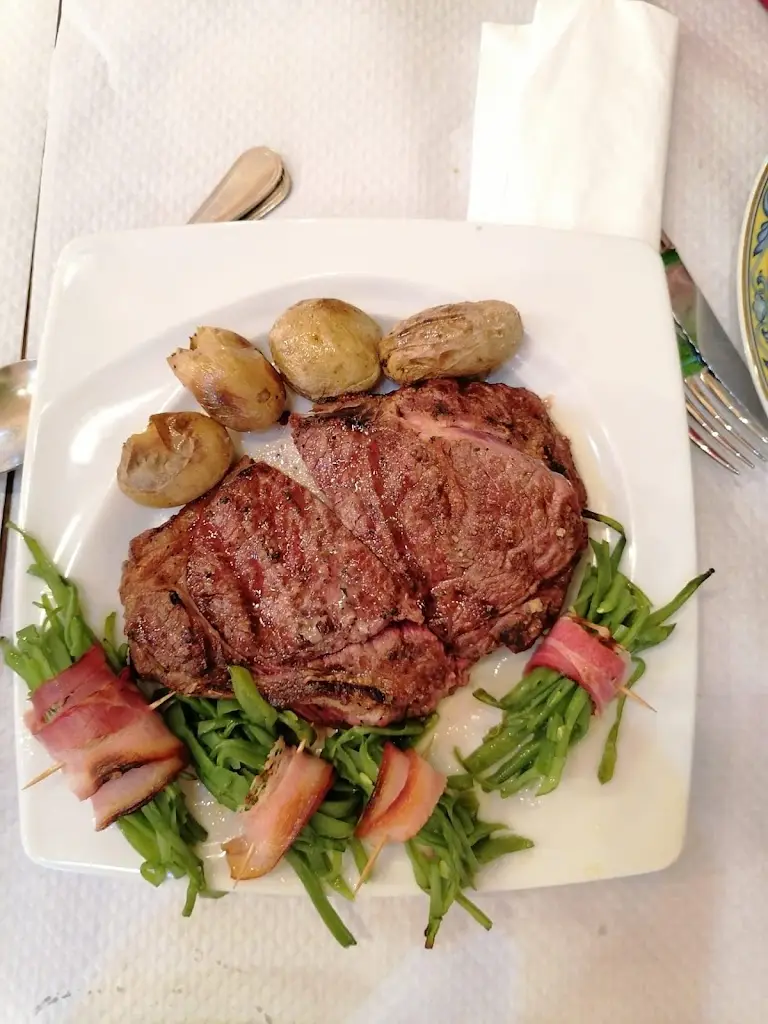 Márcio Matos_Restaurante 5 Pinheiros_Pampilhosa do Botão_reseña