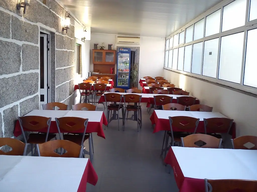 Pão Quente Jovem - Snacks ristorante a Vilarinho