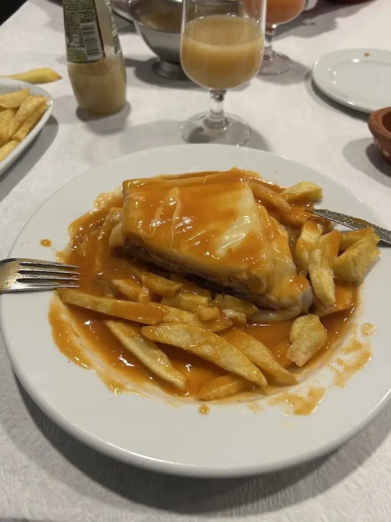 Quim das Francesinhas_Rebordosa_slider_image_2