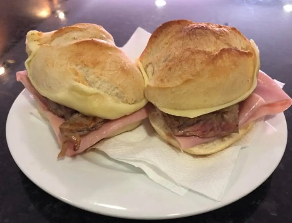 Menu_Oliveira's cafe - Snaks e francesinhas a moda do Porto_Rebordosa_image_3