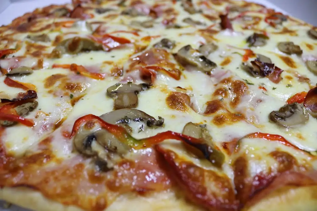 Iró Pão quente pizzaria_Rebordosa_slider_image_3