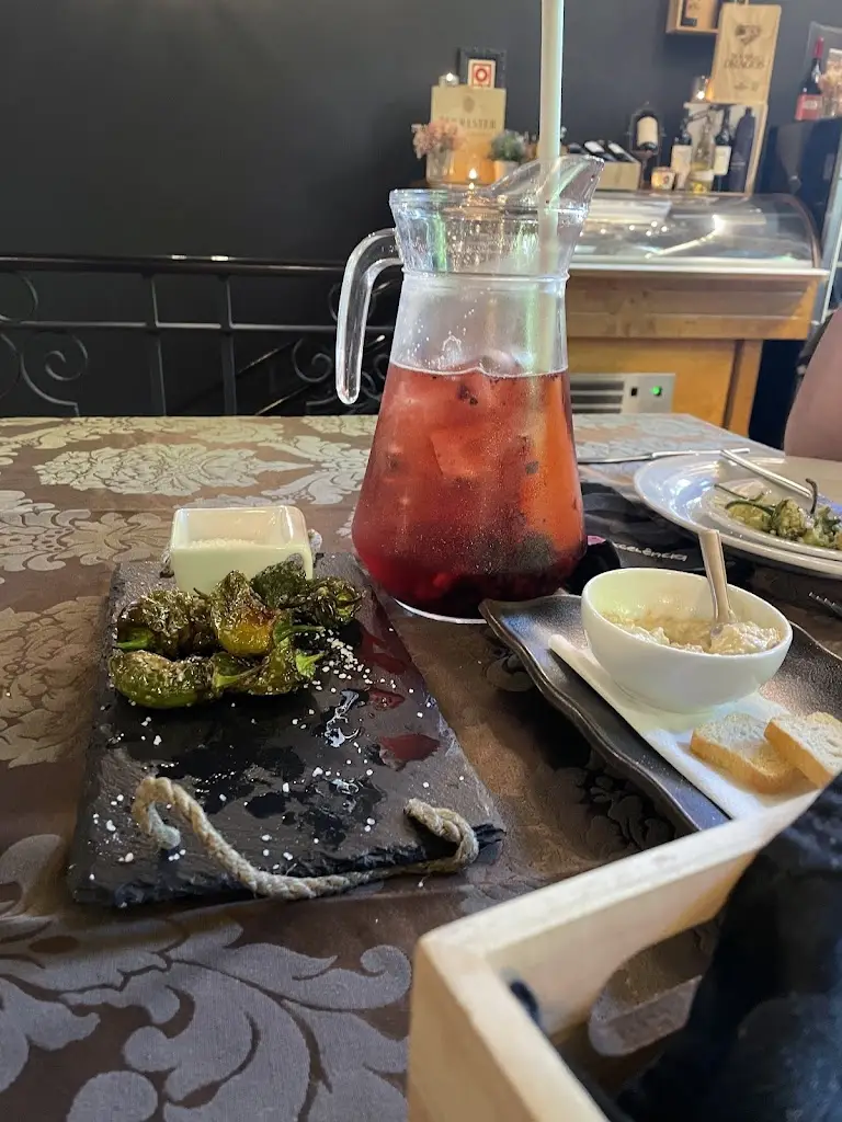 Manuel Freitas_Excelência Wine House_Santo Tirso_recensione