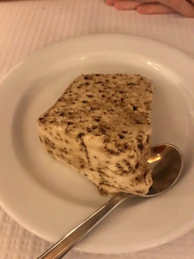 G. G.E._Os Amigos_Calheta de São Jorge_review