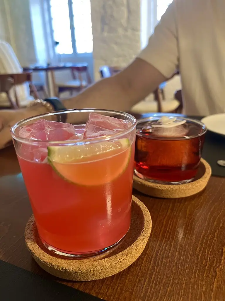 Paula_UNAMI - COCKTAIL BAR & RESTAURANT_Santo Tirso_recensione