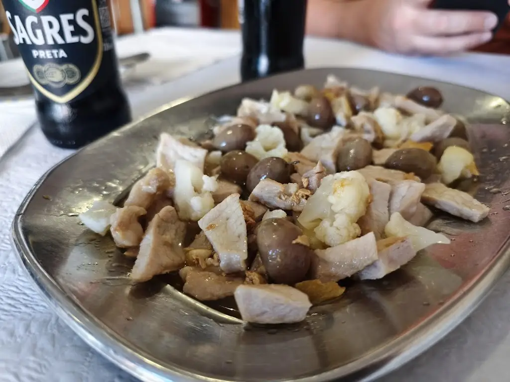 Café O Tino ristorante a Pampilhosa do Botão