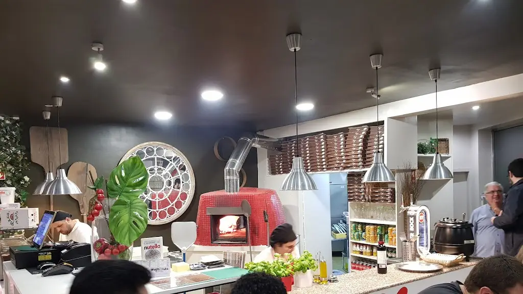 Tomas Wutzler_Pizzaria Per Tutti_Santo Tirso_recensione