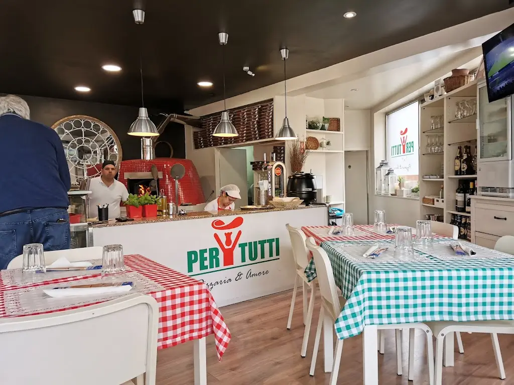 Pizzaria Per Tutti ristorante a Santo Tirso