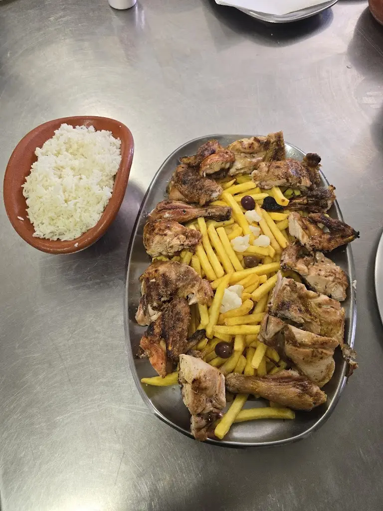 Restaurante / Churrascaria Braseiro Borges_Vila Meã_slider_image_2