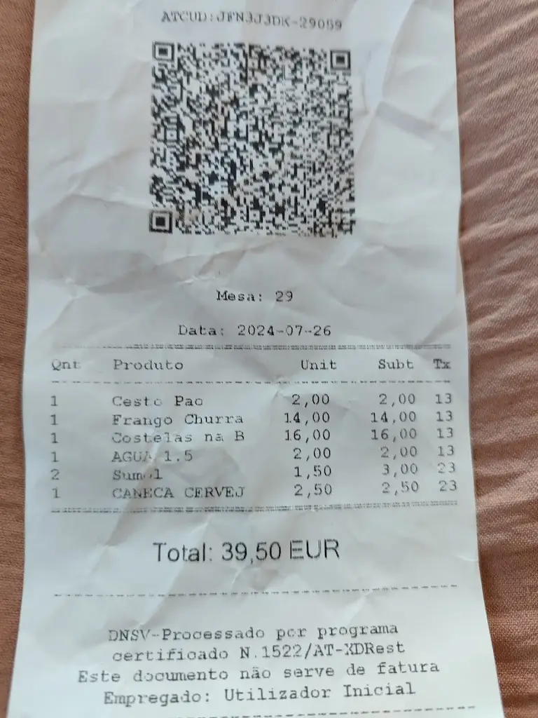 teresa senra refojos_Restaurante / Churrascaria O Rodrigues_Vila Meã_reseña