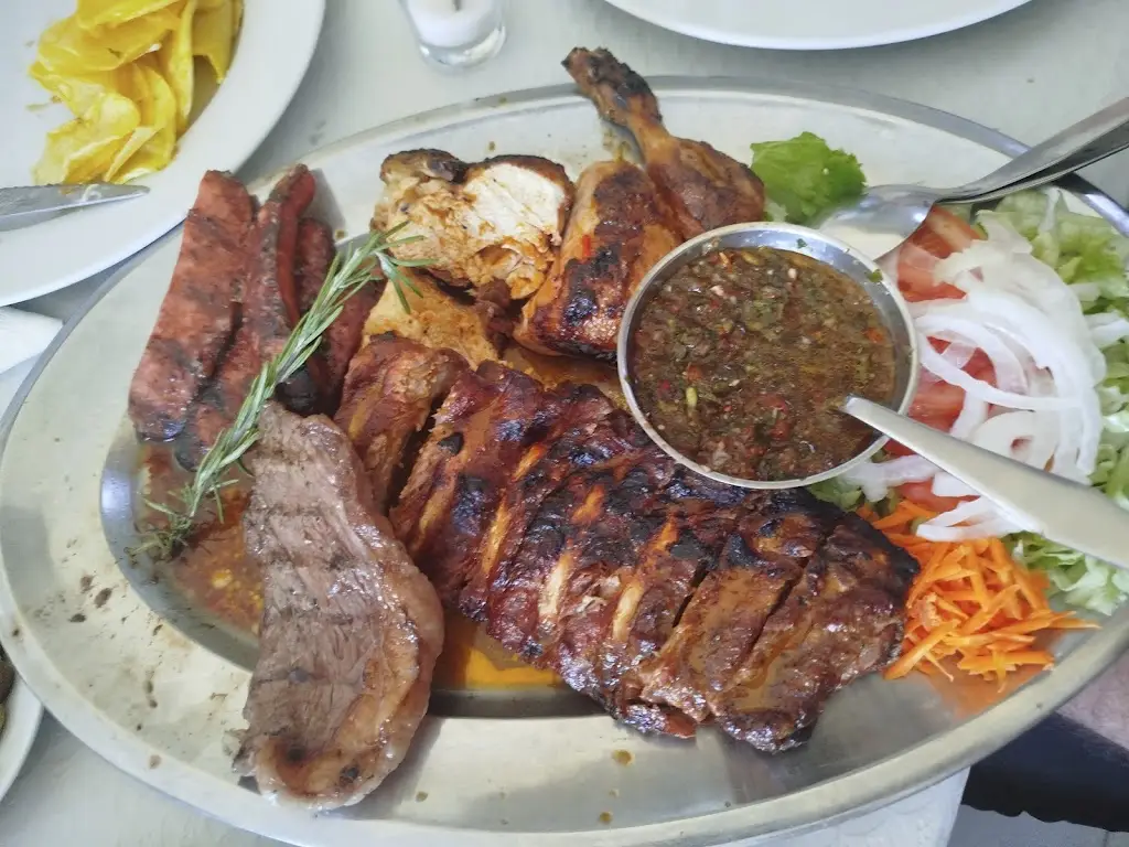 Félix Gómez_Restaurante Villa Meyana_Vila Meã_review