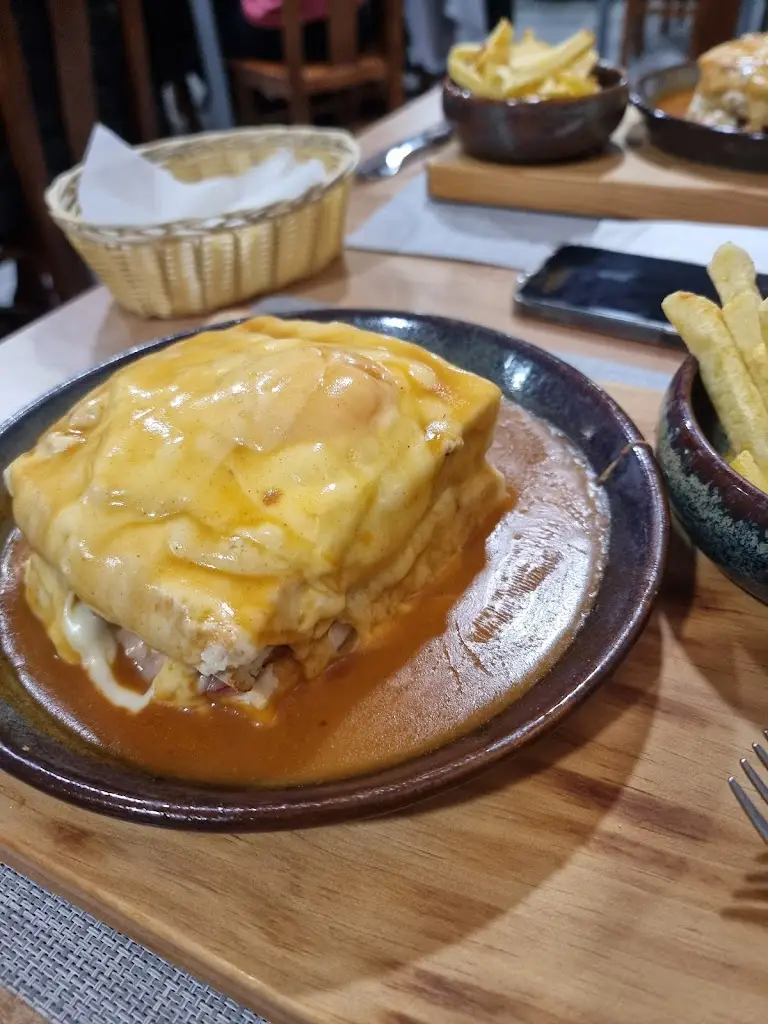 Menu_Ponto F_Vilar de Andorinho_image_5