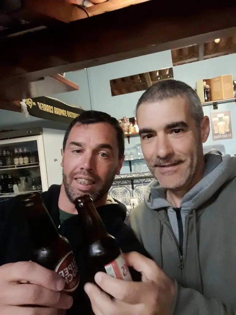 Henrique Teixeira_Tribo das Papoilas_Amiães de Baixo_recensione